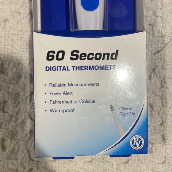 Premier Value 60 Second Digital Thermometer NWT - Picture 2 of 3